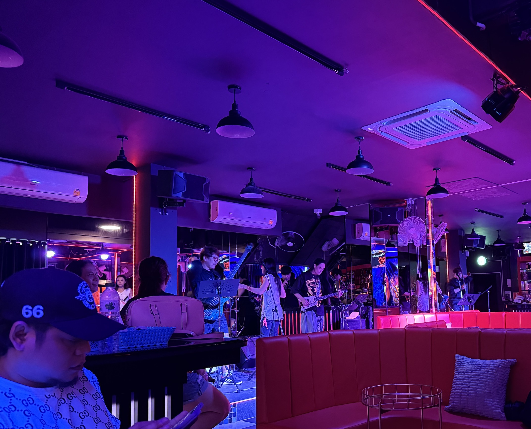 Heat Lounge venue atmosphere